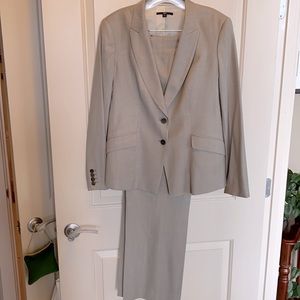 Hugo Boss Pant Suit in Grayish Brown Stretch Wool